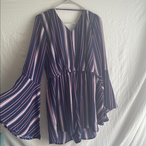 Striped Romper - Picture 3 of 5